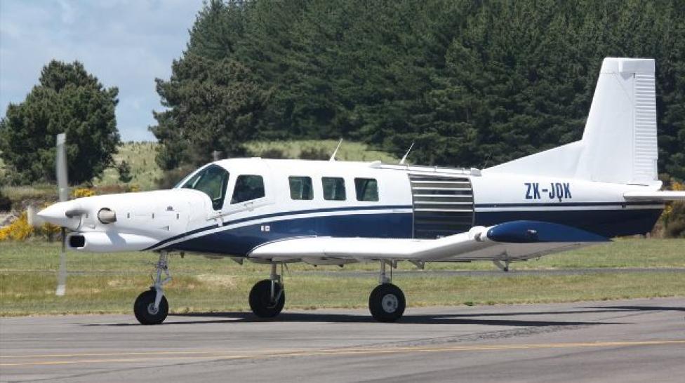 Samolot PAC P-750 XL w barwach Skydive Taupo 