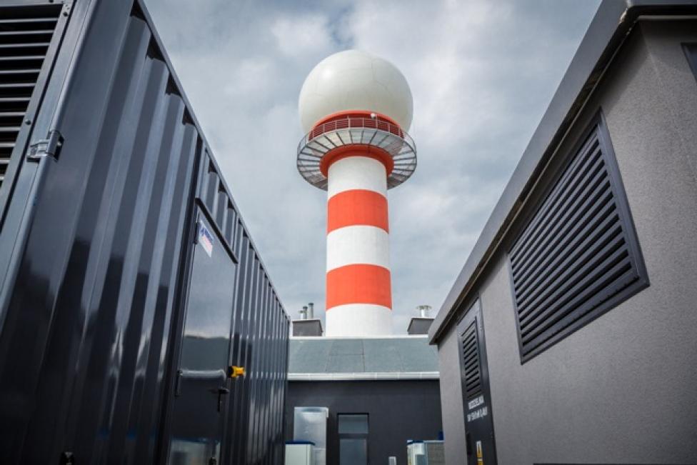 Nowy radar na Okęciu już działa (fot. Polska Agencja Żeglugi Powietrznej)