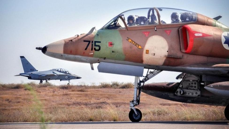 Izraelskie maszyny M-346 i A-4H (fot. Ministerstwo Obrony Izraela)