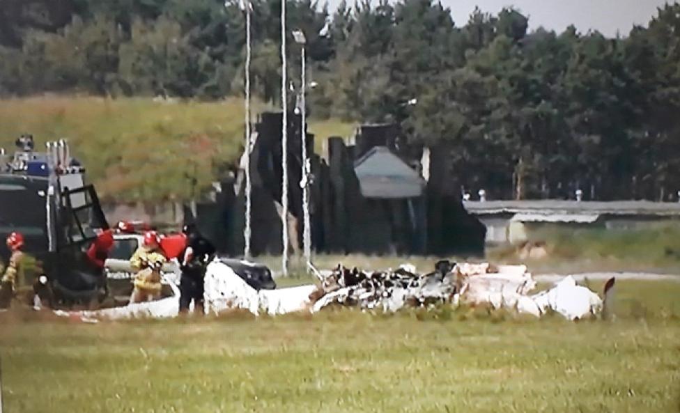 Katastrofa samolotu Tecnam P2006 na lotnisku w Bydgoszczy (fot. TV)