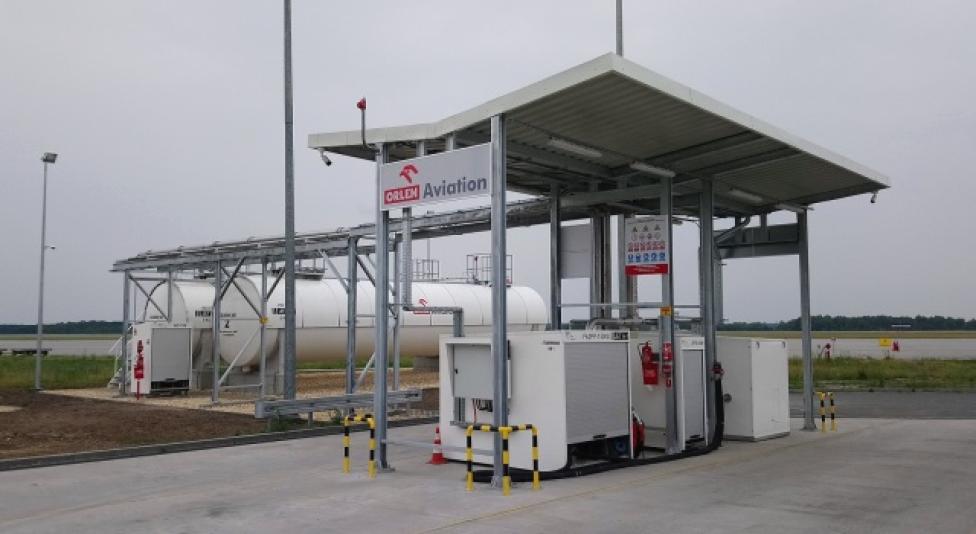 Stacja paliw lotniczych Orlen Aviation na terenie Portu Lotniczego Katowice-Pyrzowice (fot. orlenaviation.pl)