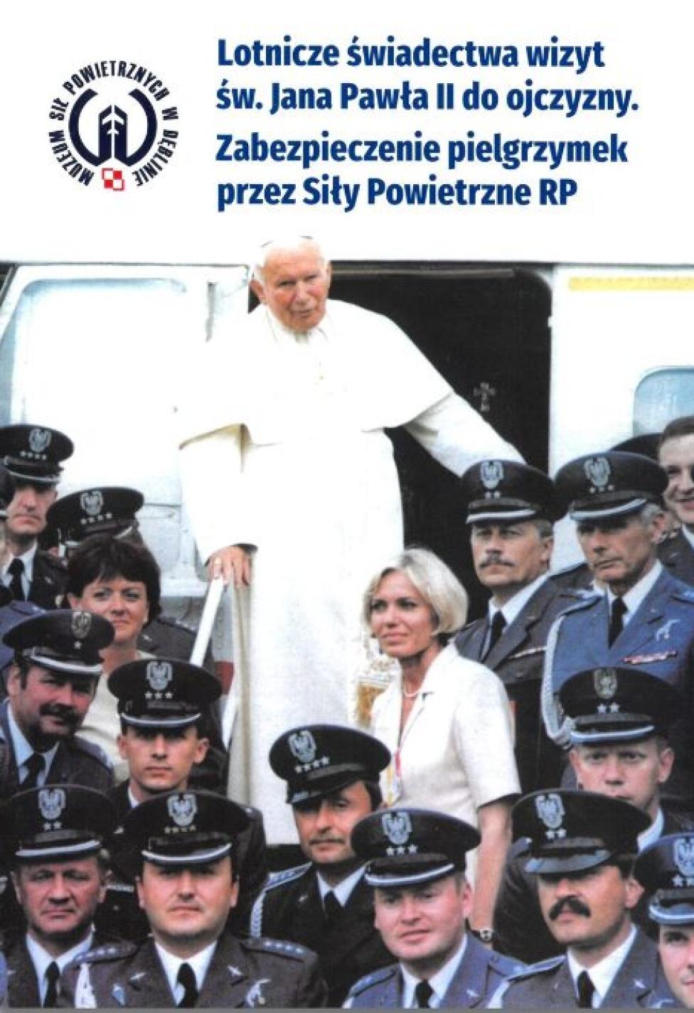 Książka "Lotnicze świadectwa wizyt św. Jana Pawła II do Ojczyzny" (fot. muzeumsp.pl)