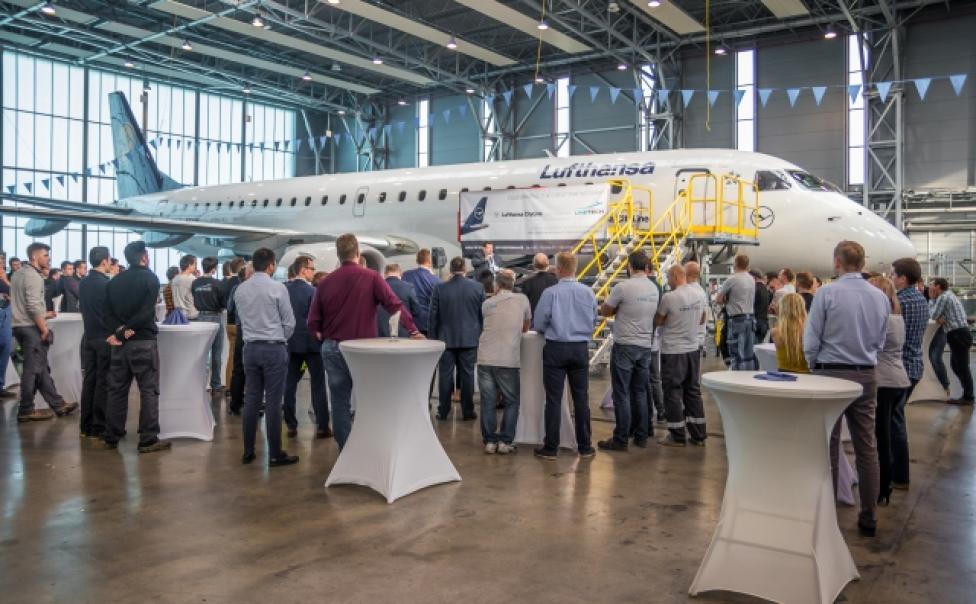 LINETECH Aircfart Maintenance i Katowice Airport świętują sukces obsługi bazowej samolotów Lufthansy (fot. GTL)