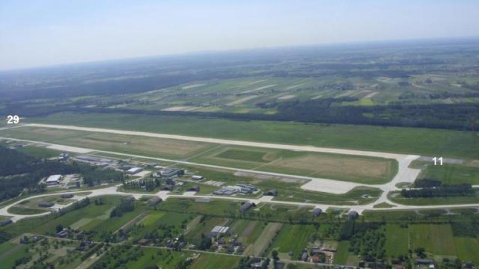Lotnisko wojskowe w Łasku