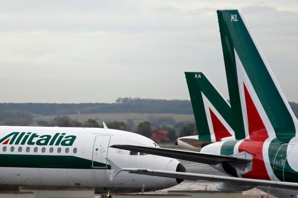 Flota samolotów należąca do linii Alitalia, fot. the Mirror