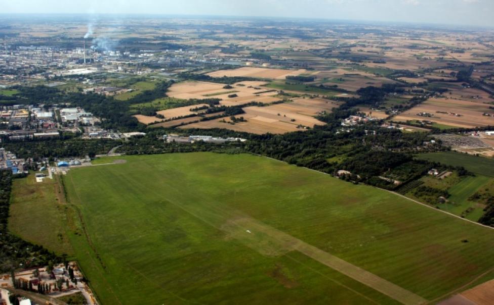 Lotnisko Płock-Kostrogaj (fot. Bogusław S. Kafarski)