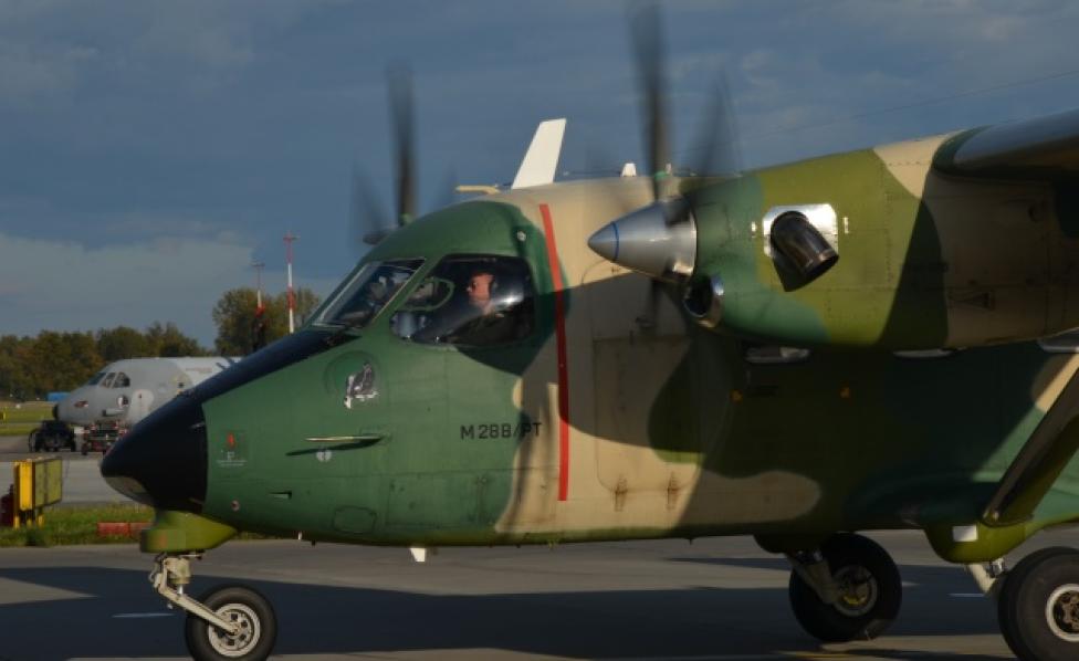 M-28B/PT/GC Bryza z 8.BLTr - przód samolotu, widok z boku (fot. 8bltr.wp.mil.pl)