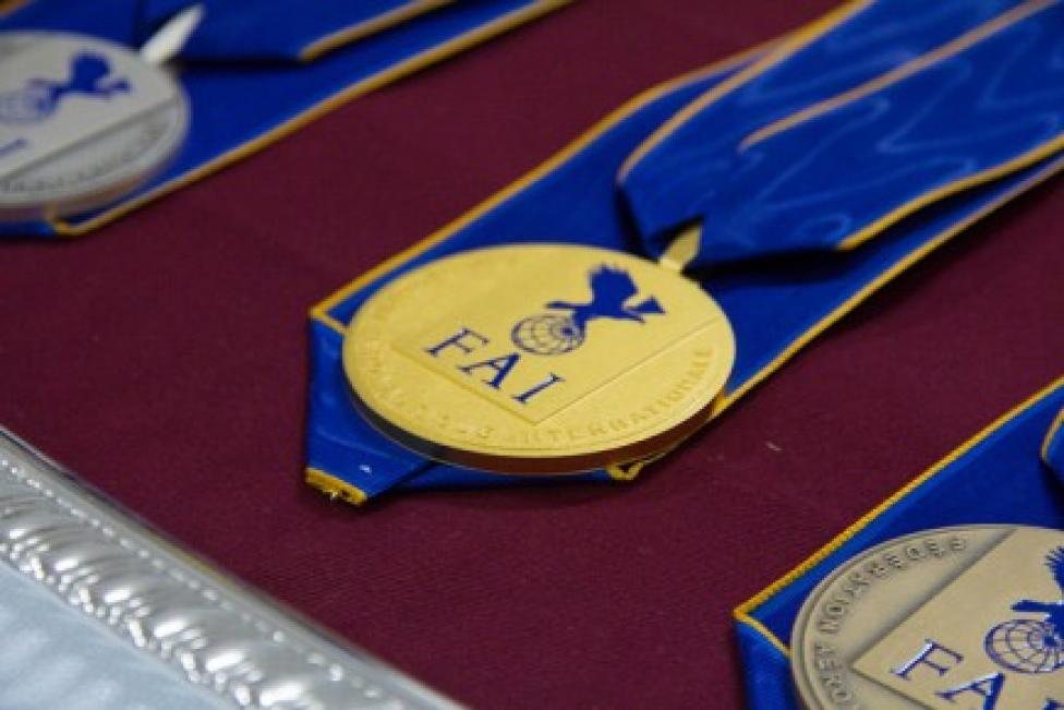 Medale 4. Światowych Igrzysk Lotniczych w Dubaju (fot. Aeroklub Polski)