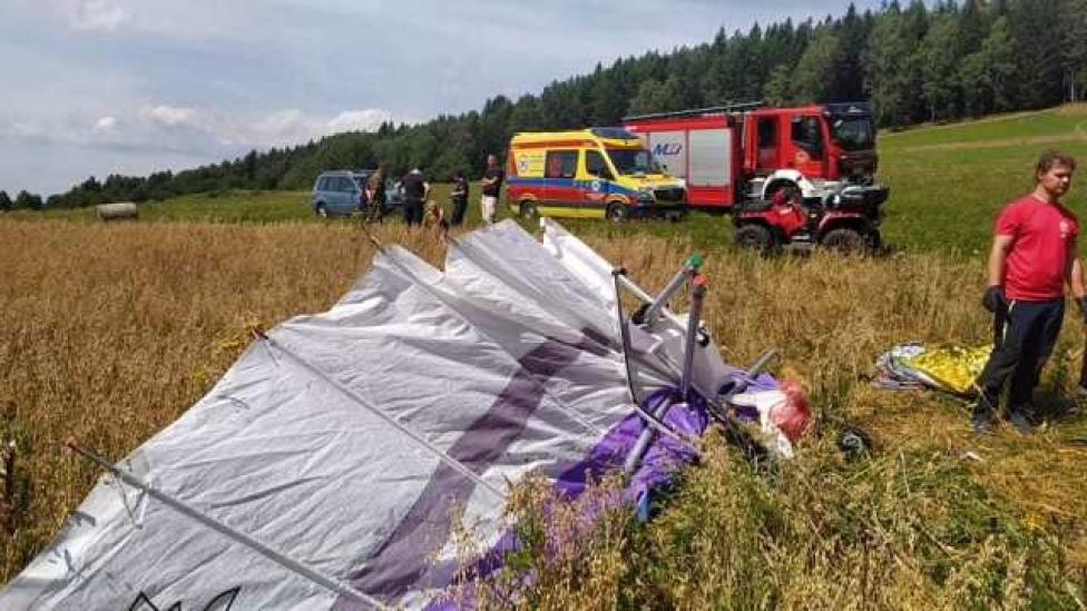 Miejsce wypadku lotniarza na szybowisku Mieroszów (fot. OSP Mieroszów)