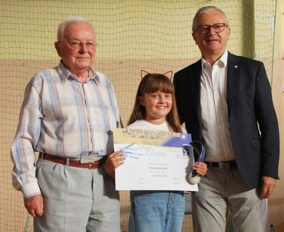 Milena Bąk – srebrna medalistka konkursu młodych artystów FAI 2021 (fot. Aeroklub Częstochowski)
