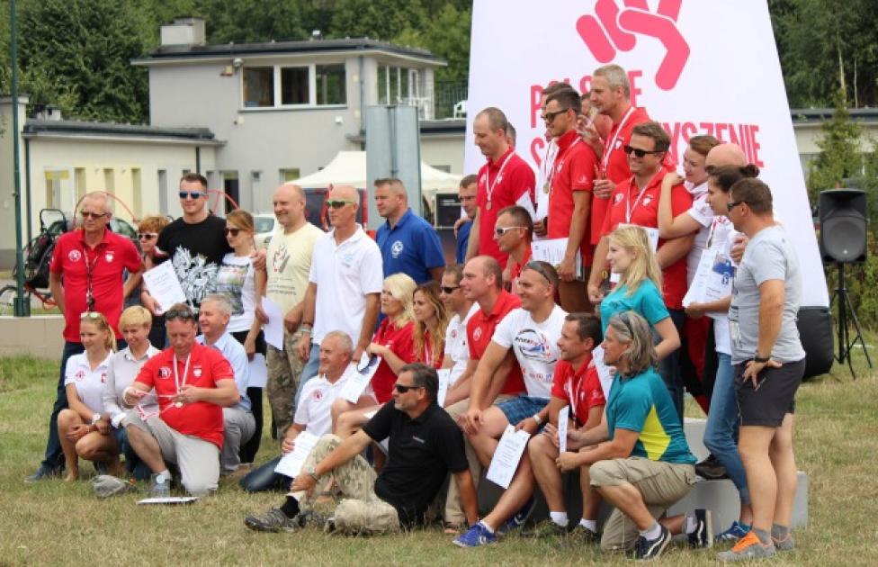 Mistrzowie motoparalotni w Rudnikach (fotaeroklub-czestochowa.org.pl)