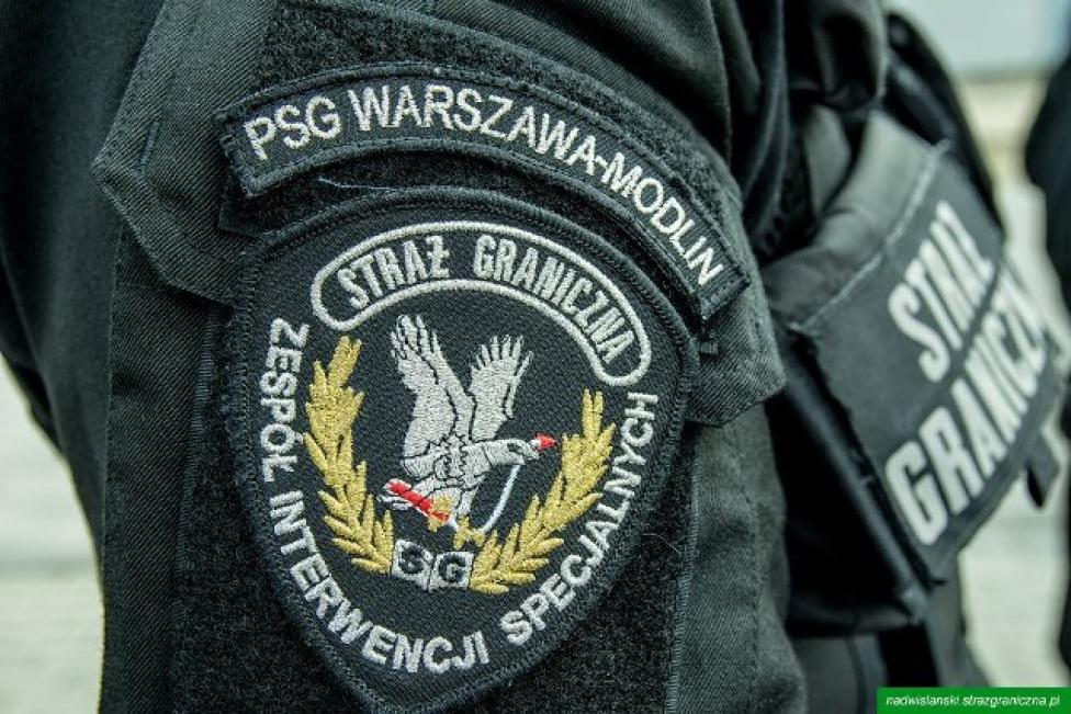 Naszywka na ramieniu funkcjonariusza ZIS z PSG Warszawa-Modlin (fot. Nadwiślański OSG)