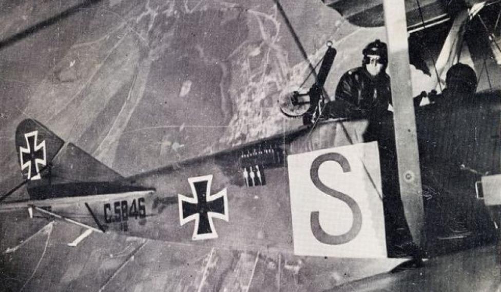 Niemiecki samolot DFW C.V (fot. pl.wikipedia.org)