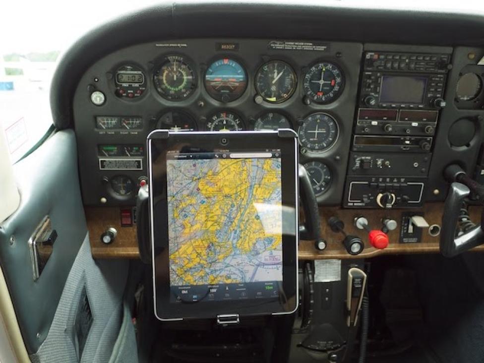 iPad w kokpicie samolotu