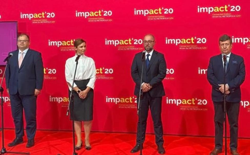 Od lewej: Piotr Samson, Małgorzata Darowska, Janusz Janiszewski, Waldemar Wierzba na Impact'20 (fot. PAŻP)
