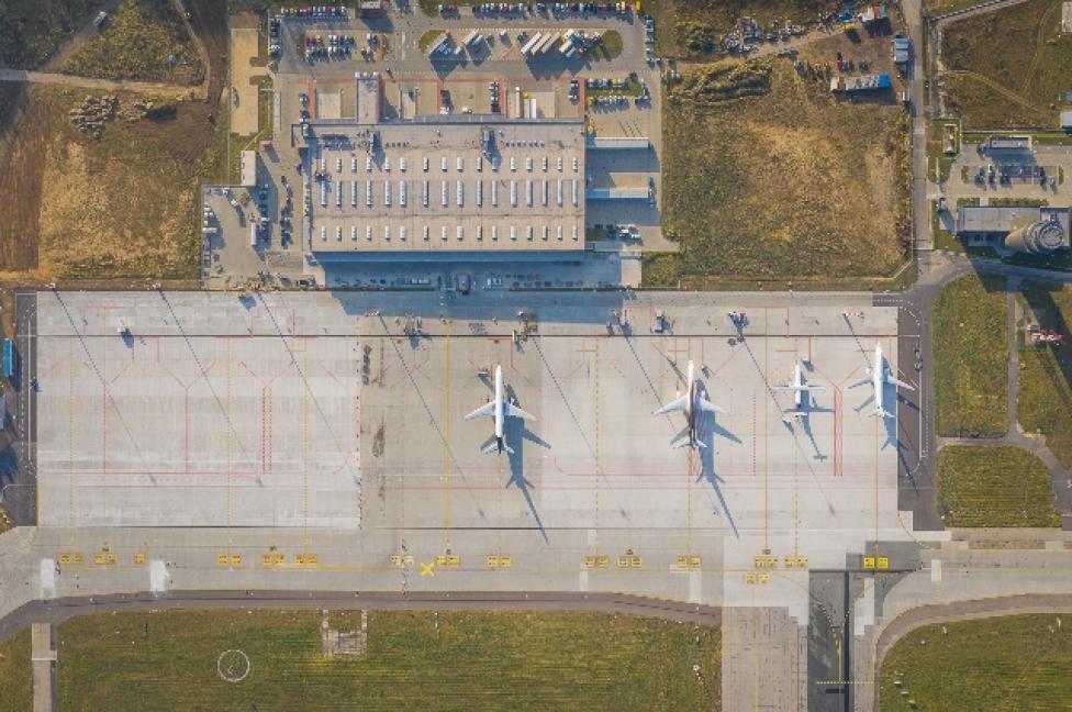 Płyta postojowa samolotów nr 3 (pps cargo) Katowice Airport (fot. Robert Neumann)