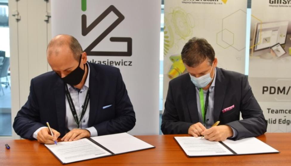Podpisanie umowy między SB Łukasiewicz-Instytutem Lotnictwa a Siemens Digital Industries Software (fot.ilot.lukasiewicz.gov.pl)