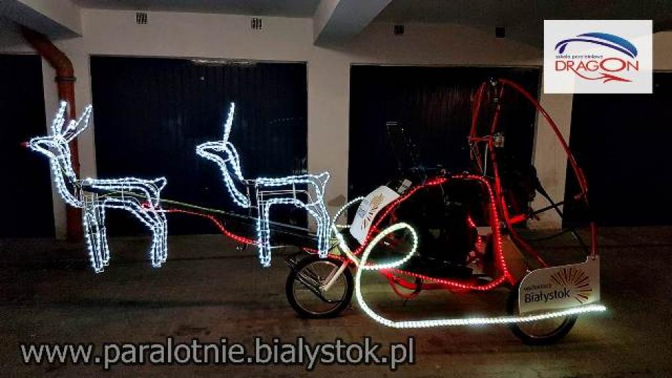Pojazd Świętego Mikołaja przygotowany do mikołajowego przelotu w Białymstoku (fot. Tomasz Kudaszewicz)