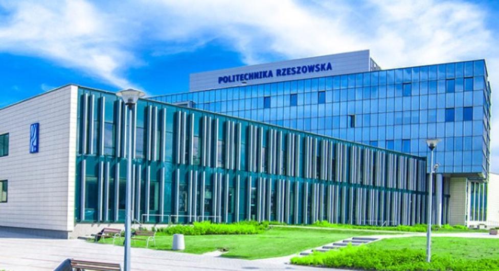 Politechnika Rzeszowska - budynek (fot. w.prz.edu.pl)