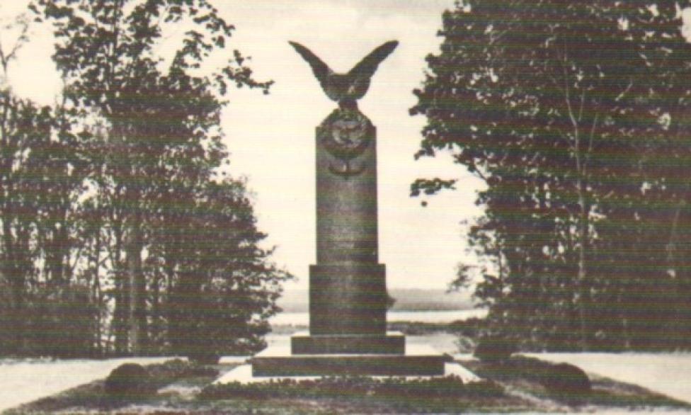Pomnik Żołnierzy Wojsk Balonowych (fot. tomito.cba.pl)