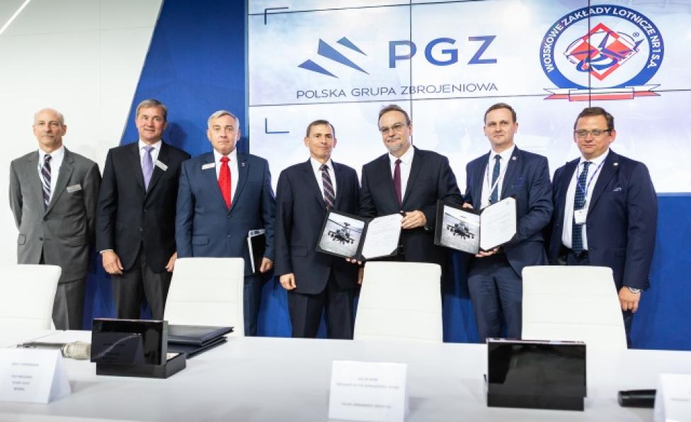 Porozumienie Boeinga i WZL Nr 1 S.A. dot. realizacji przedsięwzięć w zakresie obsługi śmigłowców (fot. PGZ)