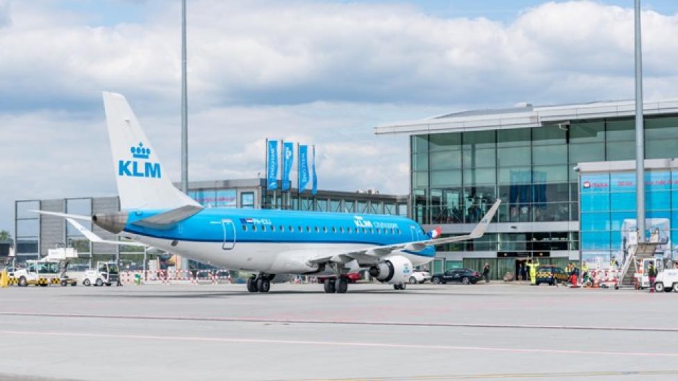 Port Lotniczy Wrocław - samolot KLM na płycie lotniska (fot. Port Lotniczy Wrocław)
