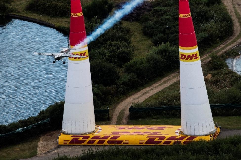 Red Bull Air Race - Ascot - Hannes  Arch (fot. Joerg Mitter/Red Bull Content Pool)