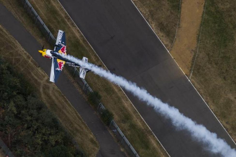 Red Bull Air Race 2016 - Łukasz Czepiela (fot. Joerg Mitter/Red Bull Content Pool)