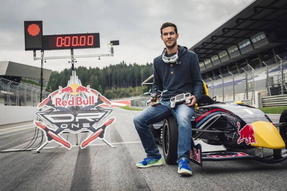 Red Bull DR.ONE (fot. Armin Walcher/Red Bull Content Pool)