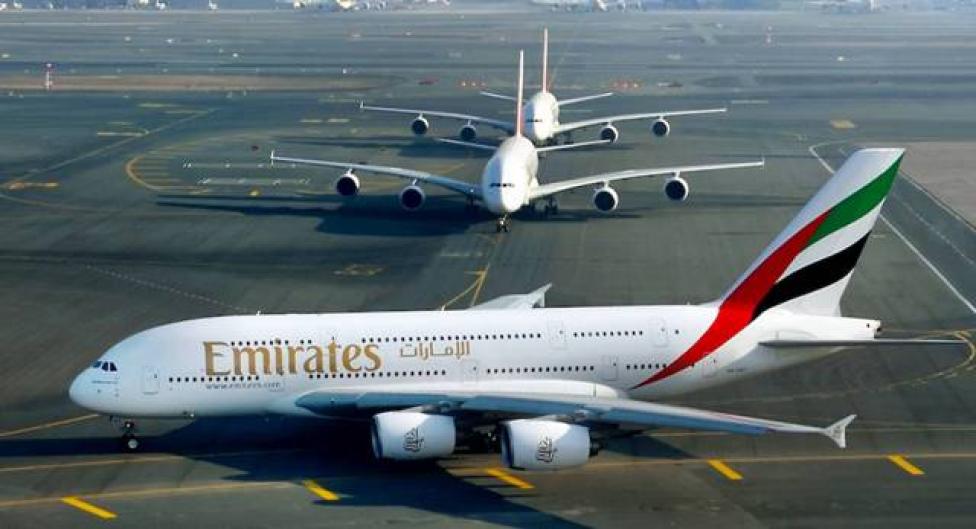 Samoloty A380 linii Emitares na międzynarodowym lotnisku w Dubaju (fot. Emirates)