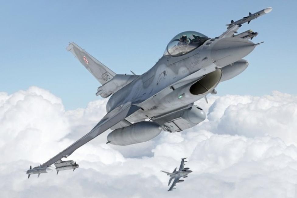 Samolot F-16 (fot. Bartosz Bera)