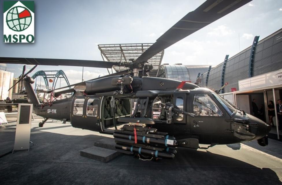 Śmigłowiec S-70i Black Hawk w wersji uzbrojonej na MSPO (fot. Michał Niwicz) 