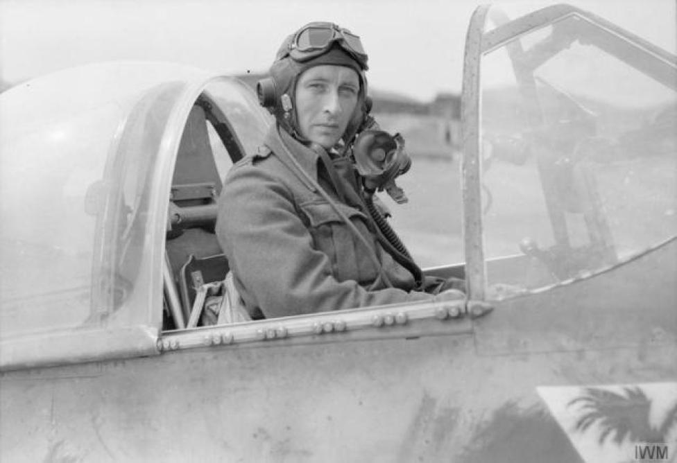 Stanisław Skalski w 1943 roku (fot. Royal Air Force official photographer/Domenta publiczna/Wikimedia Commons)