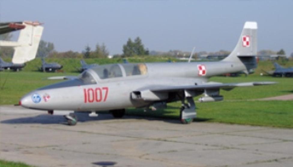 TS-11 Iskra bis B (fot. muzeumlotnictwa.pl)