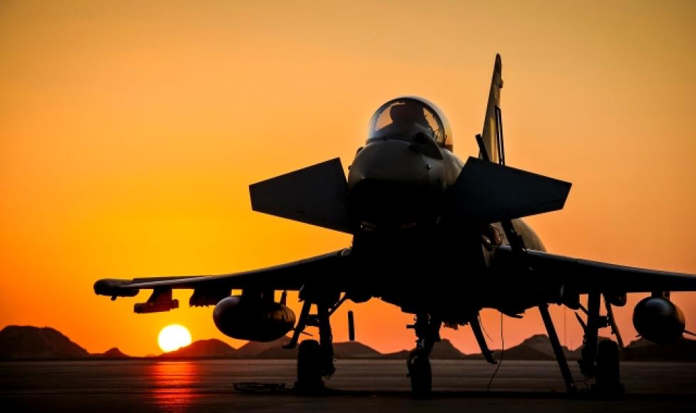 Eurofighter Typhoon o zachodzie słońca (fot. BAE Systems)