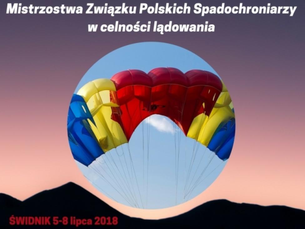 XIX Spadochronowe Mistrzostwa ZPS w celności lądowania Świdnik 2018 (fot. zpspolska.pl)