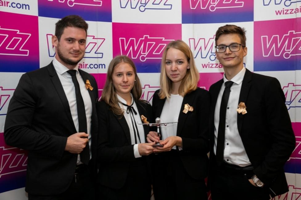 Zwycięzcy WIZZ Youth Challenge 2019 (fot. Wizz Air)