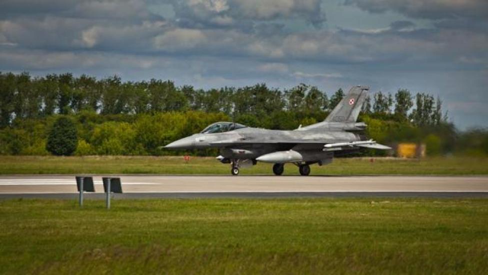 F-16 na lotnisku w Krzesinach (fot. kpt. Krzysztof Nanuś)