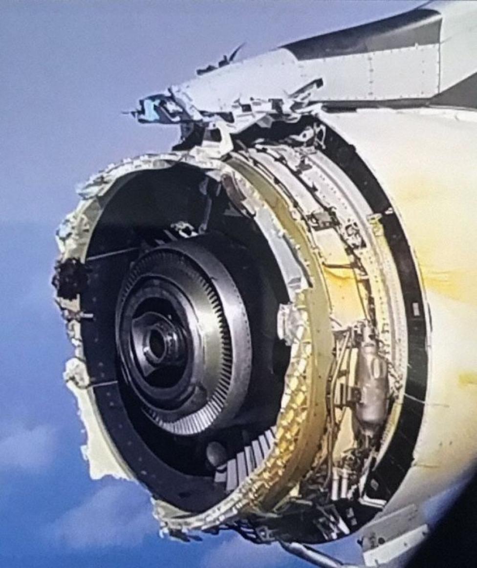 Silnik Airbusa A380 widziany podczas lotu (fot. Rick Engebretsen)