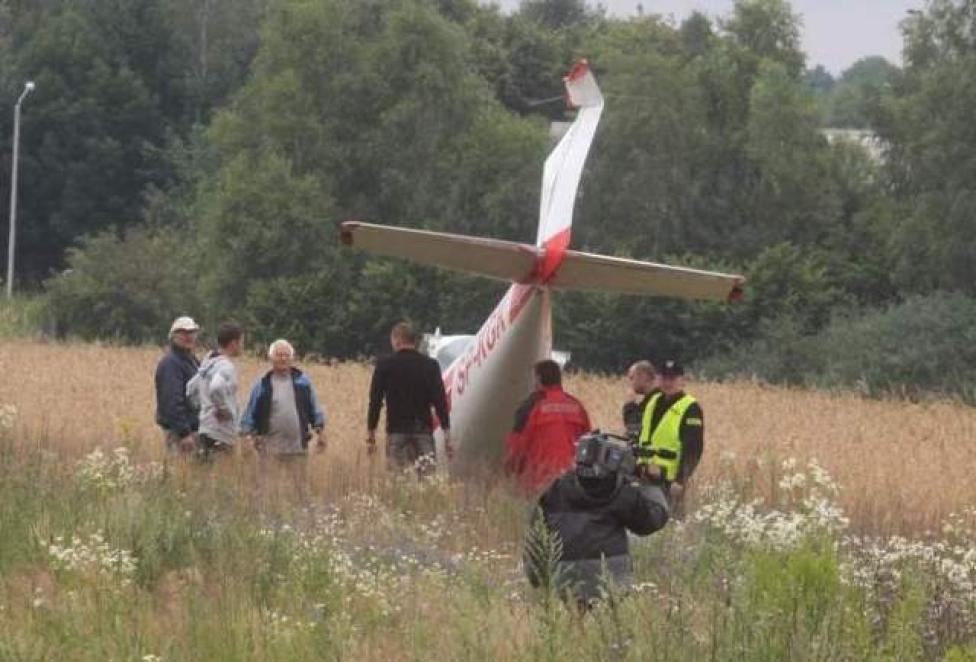 Prokuratura w Radomiu szuka świadków zderzenia samolotów 9 lipca (fot. Tadeusz Klocek)