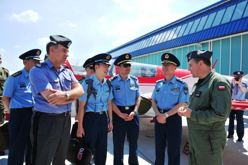 Wizyta chińskich lotników w Dęblinie