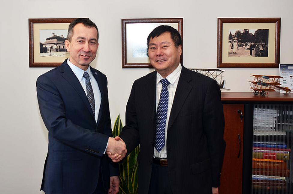 Wizyta sekretarza ambasady Chińskiej Republiki Ludowej w Politechnice Rzeszowskiej (fot. A. Surowiec)