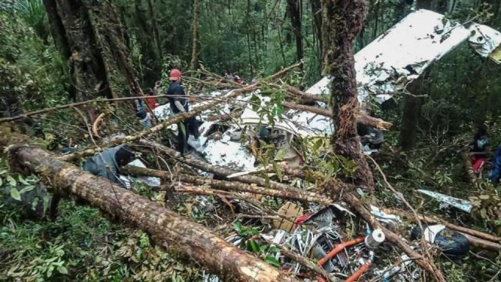 Katastrofa małego samolotu w prowincji Papua na wschodzie Indonezji (fot. hindustantimes.com)