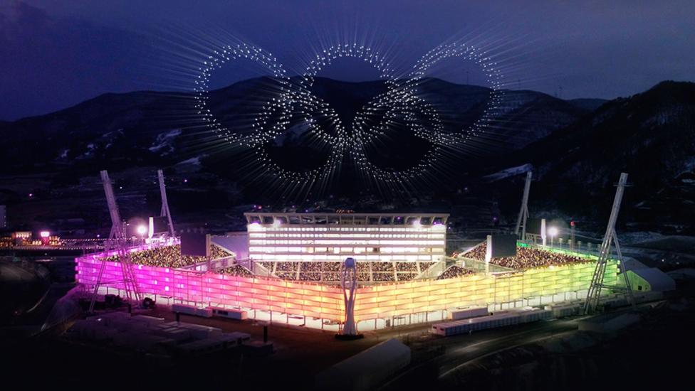 Drony podczas ceremonii igrzysk w Korei