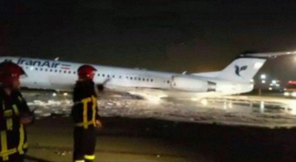 Fokker 100 zapalił się przy lądowaniu (fot. avherald.com)