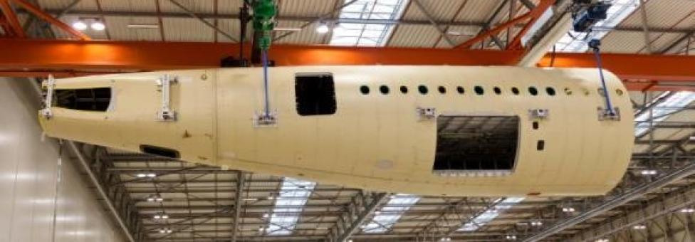 Tylna część kadłuba (do MSN1) składana w Airbusie w Hamburgu Copyright Airbus – H. Jansen 
