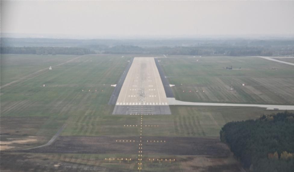 Pas startowy lotniska w Łasku