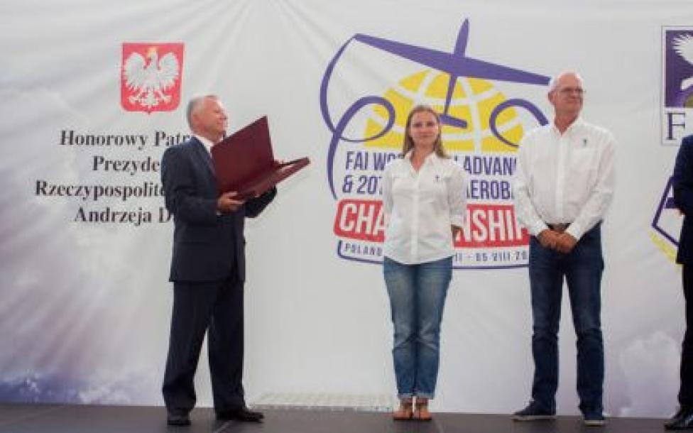 Złoty Medal Aeroklubu Polskiego dla Jerzego Makuli