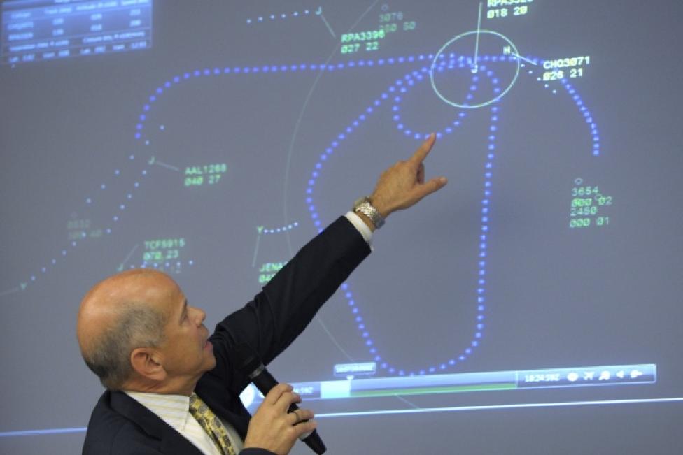 Michael Huerta omawia szczegóły planu FAA