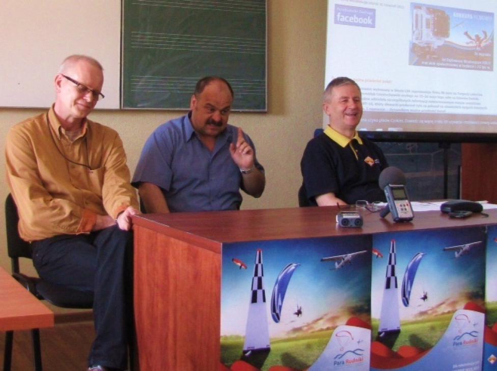 Para Rudniki (konferencja). Od lewej: Adam Paska, Jacek Bogatko, Włodzimierz Skalik 